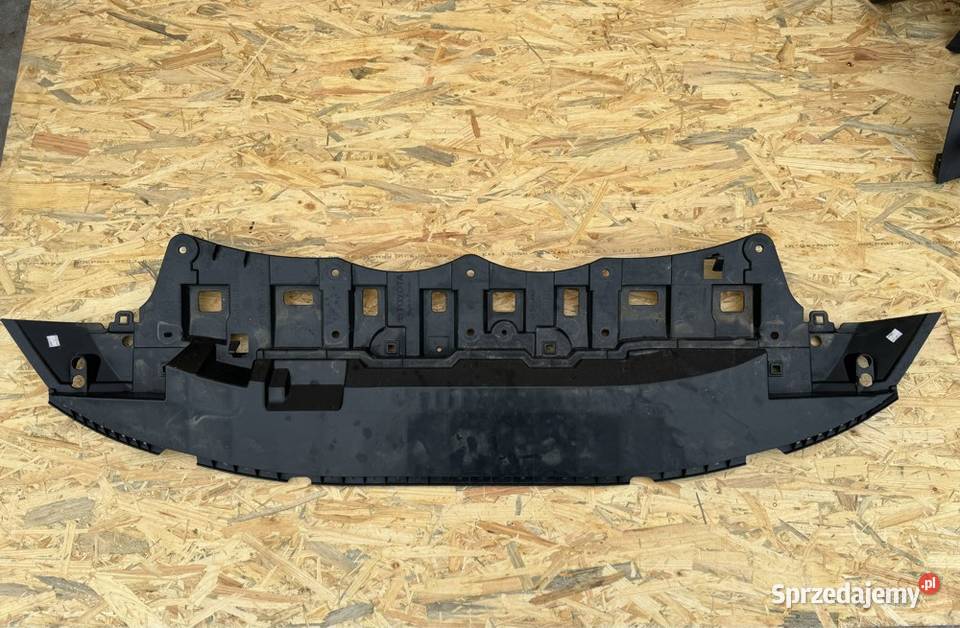 Płyta osłona pod zderzak przód yaris cross 21 Sieraków