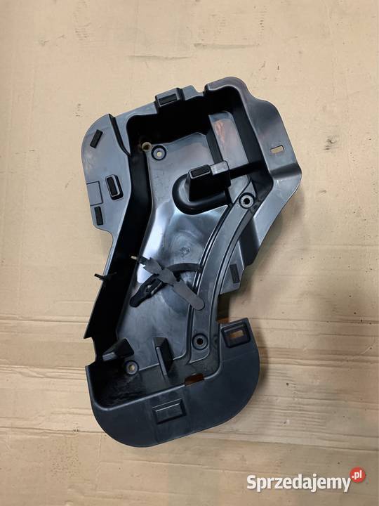 Skrzynka narzędziowa 5N0012115 vw tiguan 5N lift Szczecin
