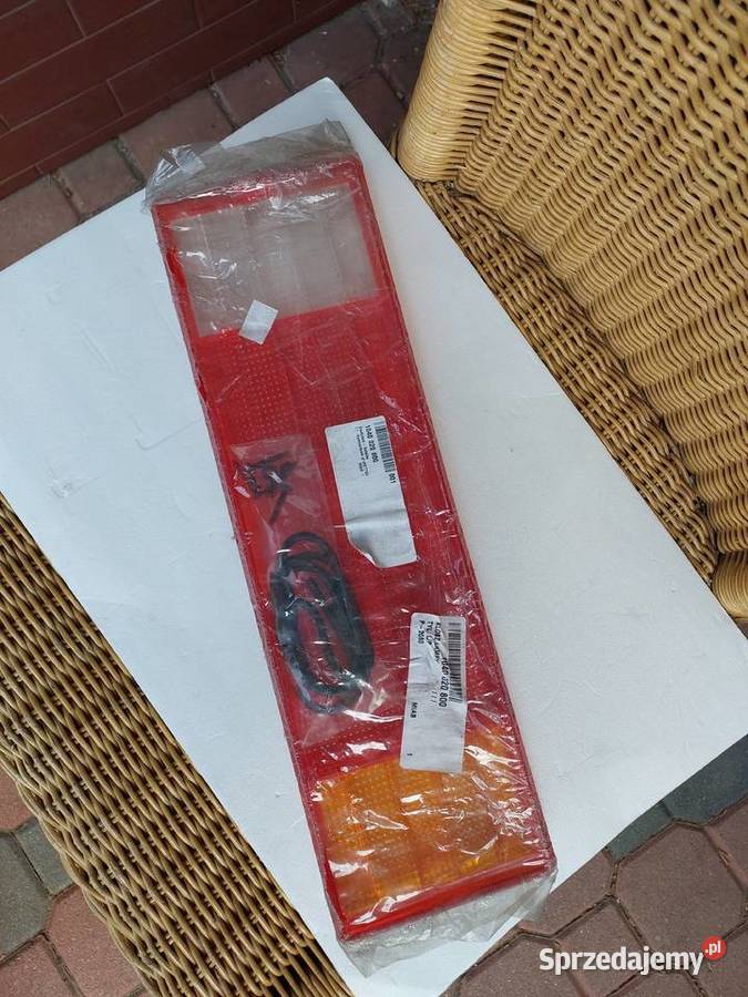 Klosz łapy tył P L Szkło lampy świateł tylnych małopolskie Łazy