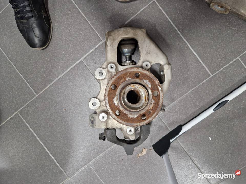 Mercedes Gle W167 zwrotnica piasta 16710R osobowe zachodniopomorskie Złocieniec