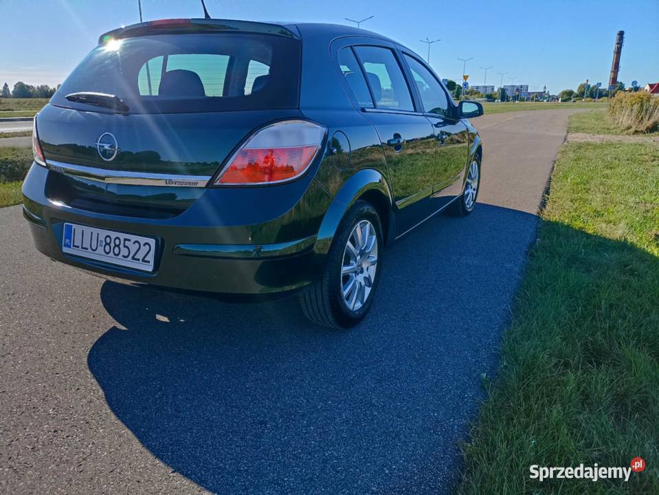 Opel astra H 16 klima bogata koła zimowe Astra Łuków