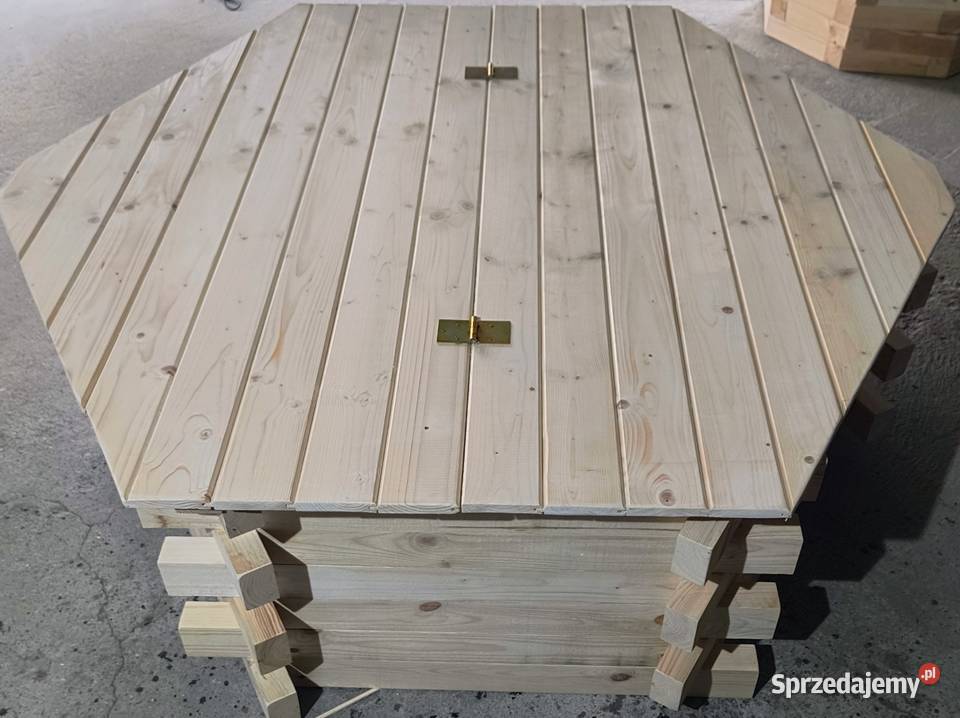 Obudowa studni drewniana Bielsko-Biała