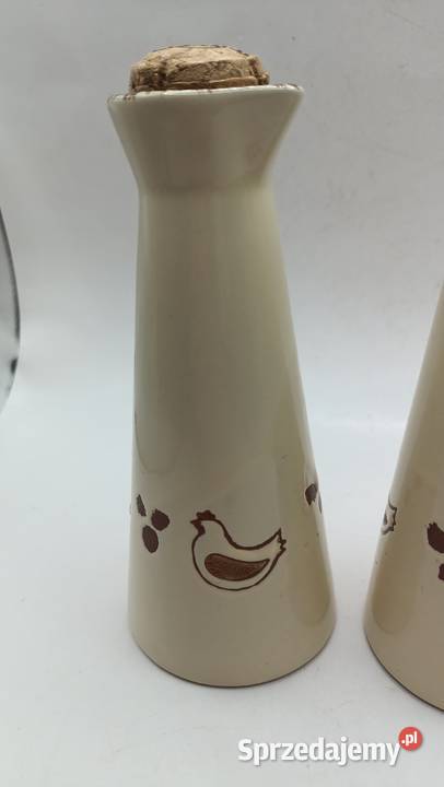 Dwa pojemniki butelki na ocet olej kury drób Akcesoria kuchenne Zamość