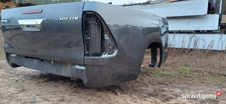 Paka tylna skrzynia TOYOTA HILUX Extracab 2023 r Rok produkcji 2023 Izabelin