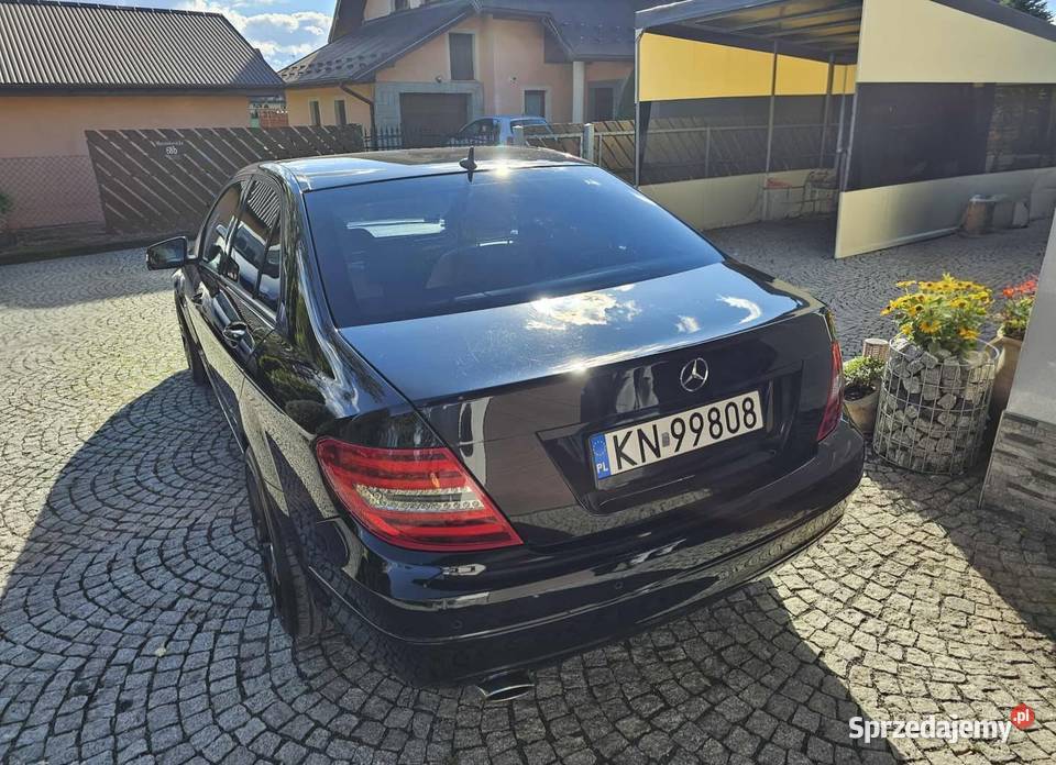 Mercedes Benz C klasa w204 lift RZADKI ŚRODEK isofix