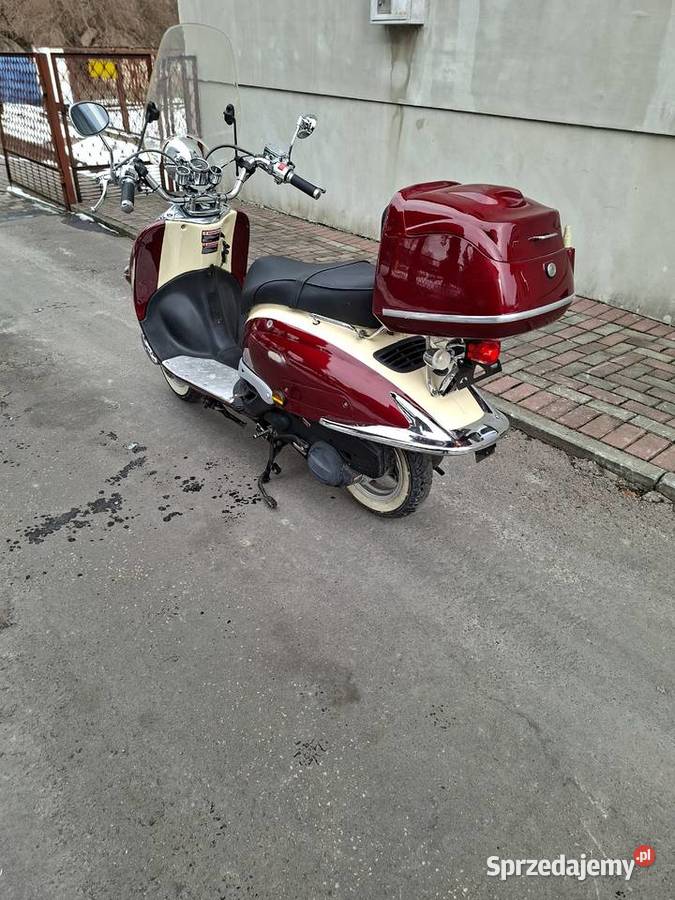Skuter 125 ZNEN świeżo sprowadzony 2016 niski Pozostałe Ostrowiec Świętokrzyski