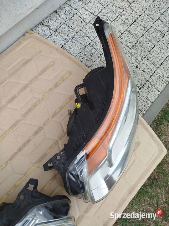 Lampa prawa lewa przód komplet lamp Citroen C3 Sokołów Podlaski