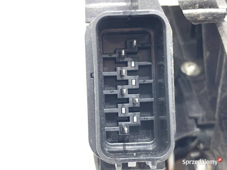 ZAMEK DRZWI LEWY PRZÓD FORD FOCUS II Hatchback osobowe sprzedam