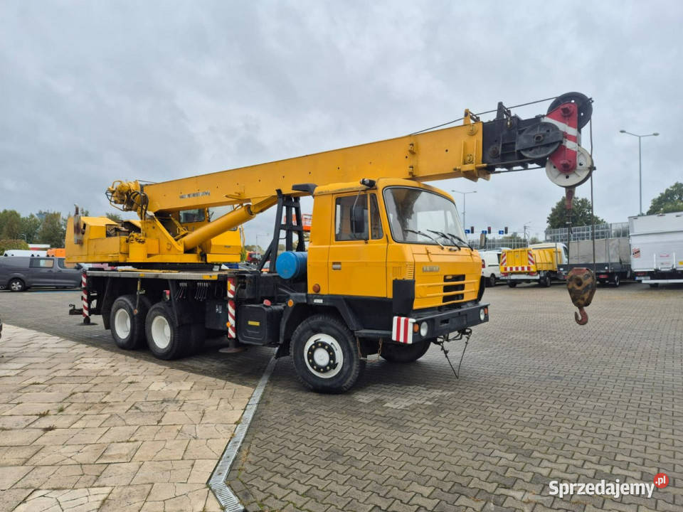 Tatra T815 6X6 Tatra T815 6X6 DZWIG 20 TON 1 WŁ Rok produkcji 1990 Motoryzacja sprzedam