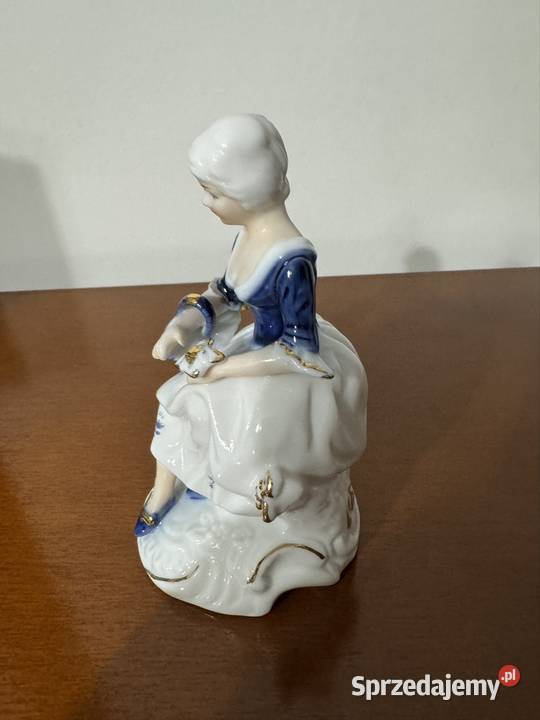 Figurka porcelanowa z czasów PRL lata 80 te dama