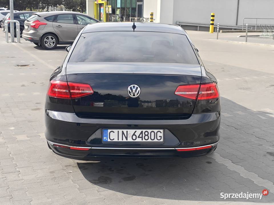 Volkswagen Passat B8 20 TDI 190 Highline DSG bez czarny Kłecko sprzedam