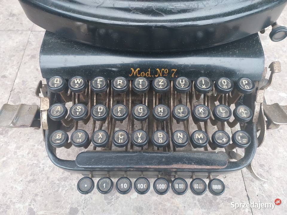 Stara maszyna do pisania gabinetowa Adler model Tczew