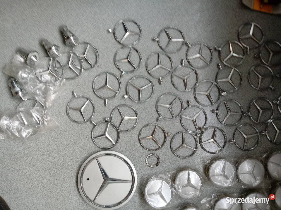 Mercedes Benz W123 W124 znaczek celownik na