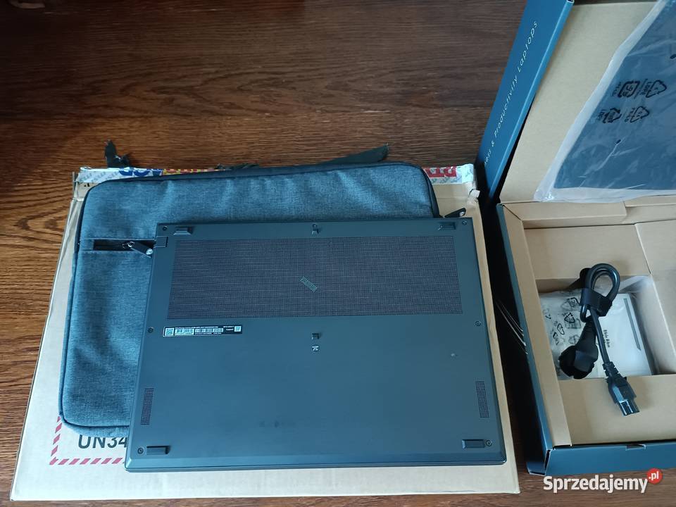 Laptop MSI Prestige 16 AI Evo B1MG009 Ultra 7 Pasiecznik