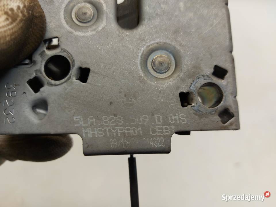 SKODA Enyaq 5LA iV85 Zamek maski 5LA823509D dolnośląskie