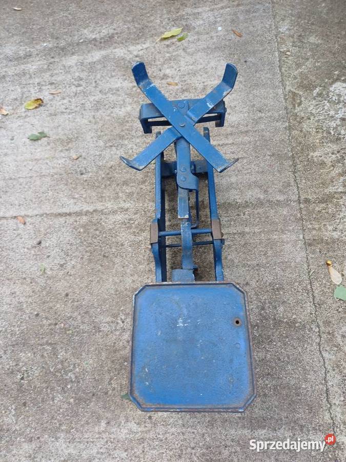 Stara szalkowa waga Lubań