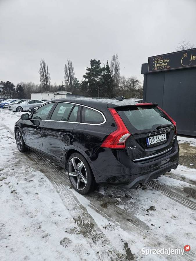 Volvo V60 RDesign 24 DieselHybrid4x4 wyposażenie Wrocław