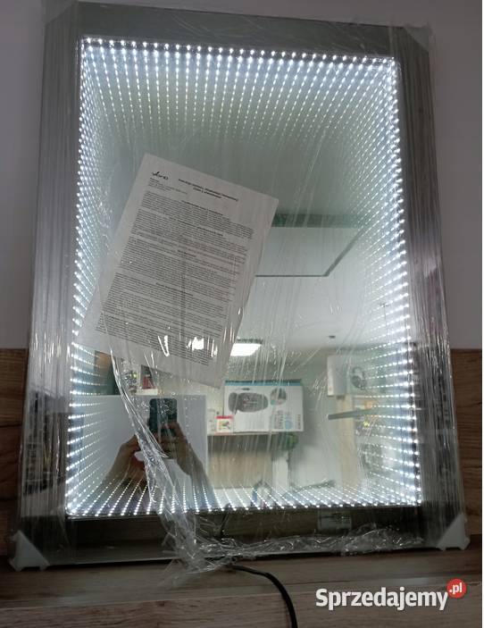 lustro podświetlane 3D LED Głębia Stars 60 x 80 Łańcut