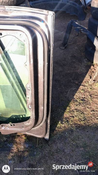 Drzwi lewe przednie Volkswagen Passat B6 lakier Lubin