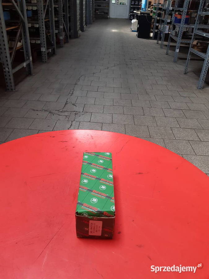 46657130A Wyłącznik rozrusznika R11 NT URSUS