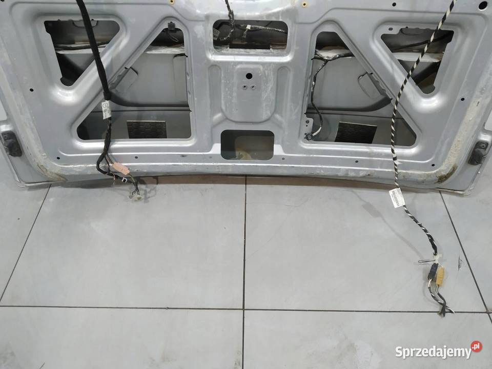 KLAPA TYŁ SZYBA SREBRNA LIFT FL 18 VW Volkswagen osobowe