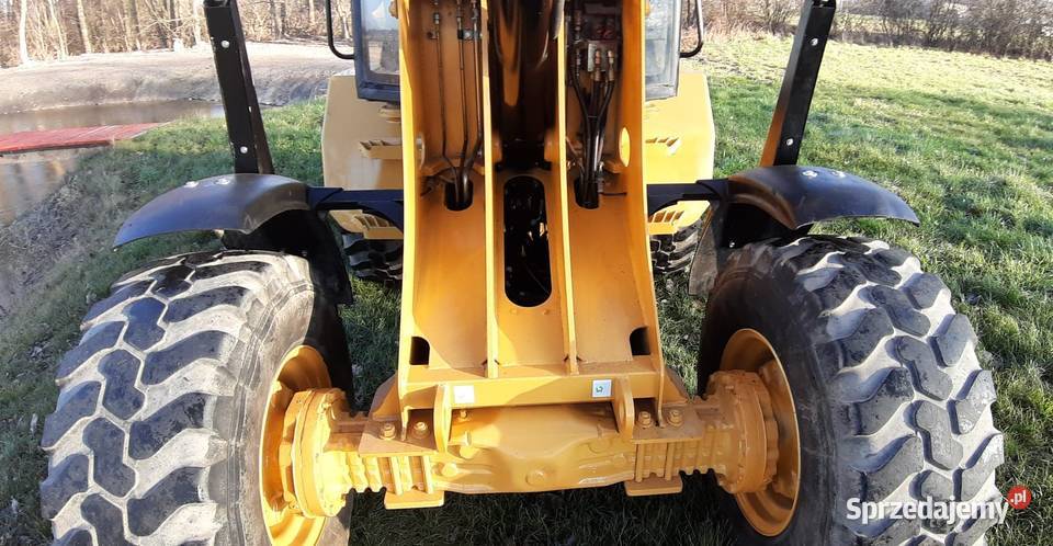 Ładowarka kołowa CAT CATERPILLAR 908 stan bd nie Zadzim
