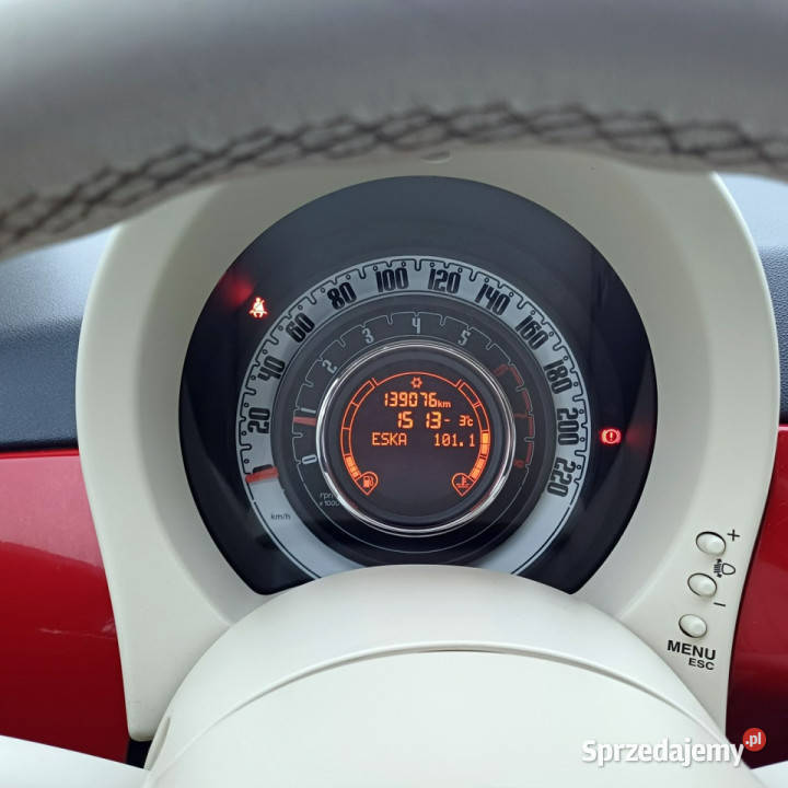 Fiat 500 500C 09 85 Parktronic I 2007 gniazdo AUX Suchorzew