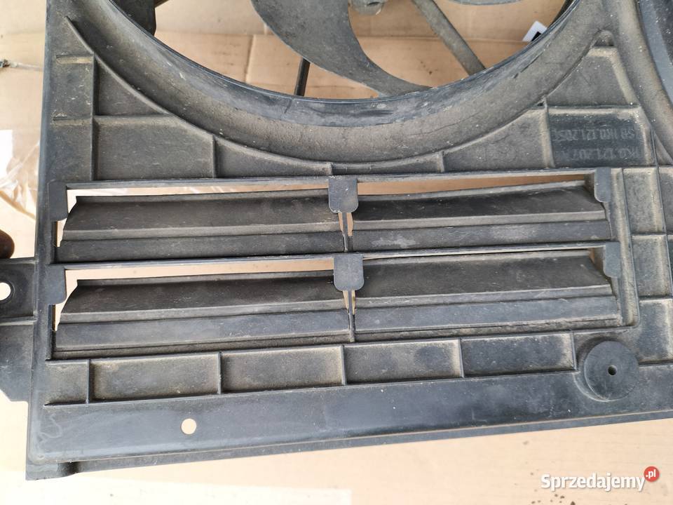 LAND ROVER FREELANDER 20 8240300 WENTYLATOR osobowe Kamień-Kolonia