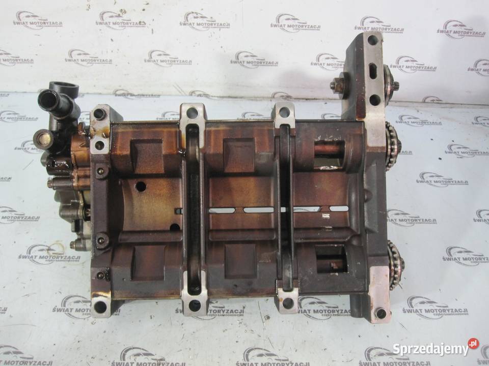 MERCEDES W212 12r 18 B CGI 271860 184 pompa