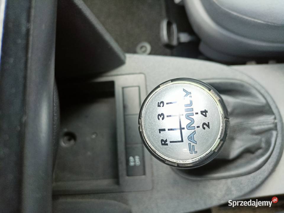 VW caddy 19 TDI 7 osób