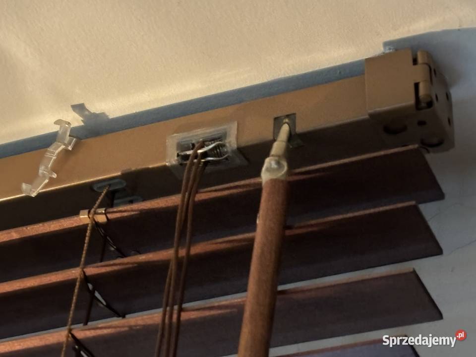 Żaluzje drewniane w stanie w pełni sprawne śląskie