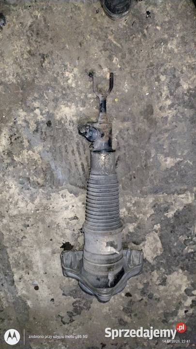 Przednie amortyzatory pneumatyczne w Audi A6 C6 Lubin