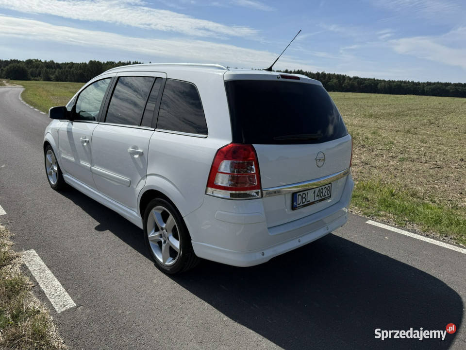 Opel Zafira 17CDTI 125 OPC Family 7osob Zadbany aluminiowe felgi Ocice