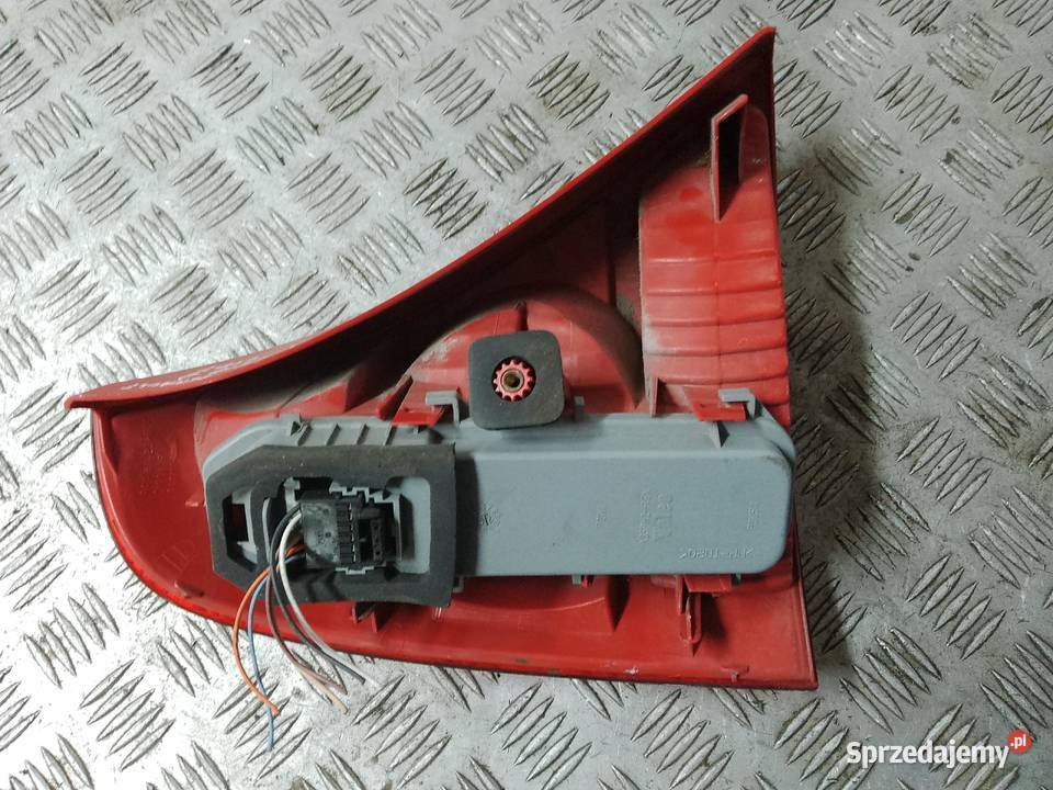 Lampa prawa tył tylna Renault Clio 2 II
