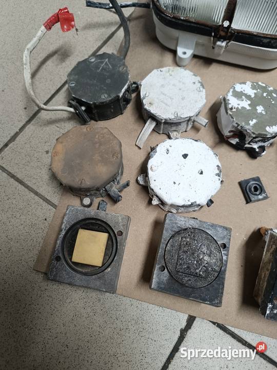 Zabytkowe lampy gospodarcze puszki gniazdka Rzeszów