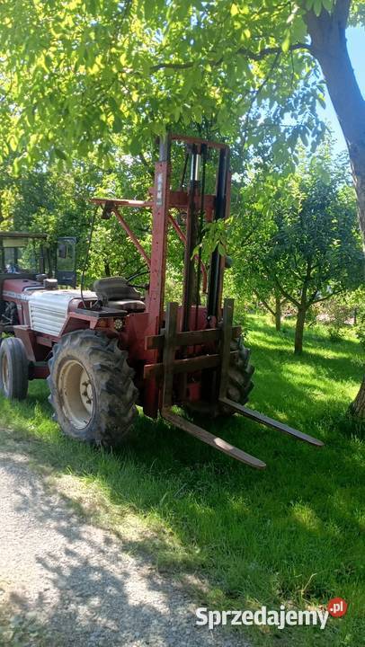 Wuzek widlowy terenowy Manitou Rolnictwo
