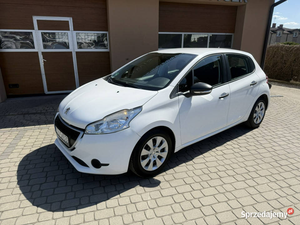 Peugeot 208 14 HDi 68 Klimatyzacja Opony Orzech