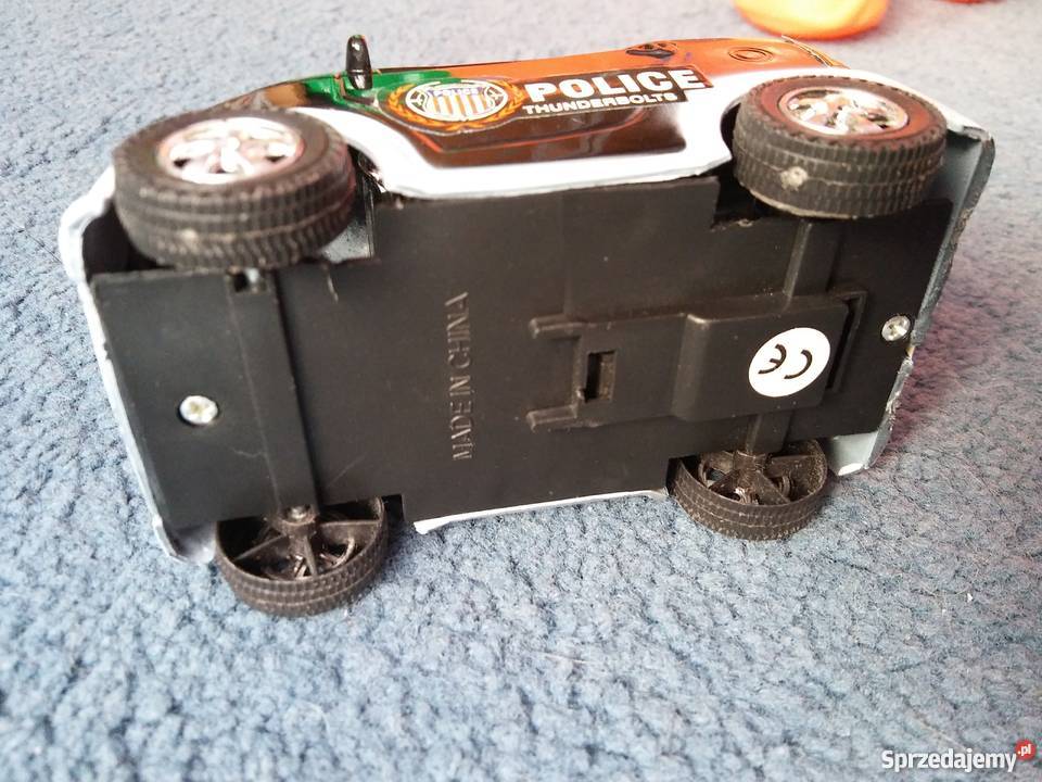 samochód policyjny auto policja Poznań