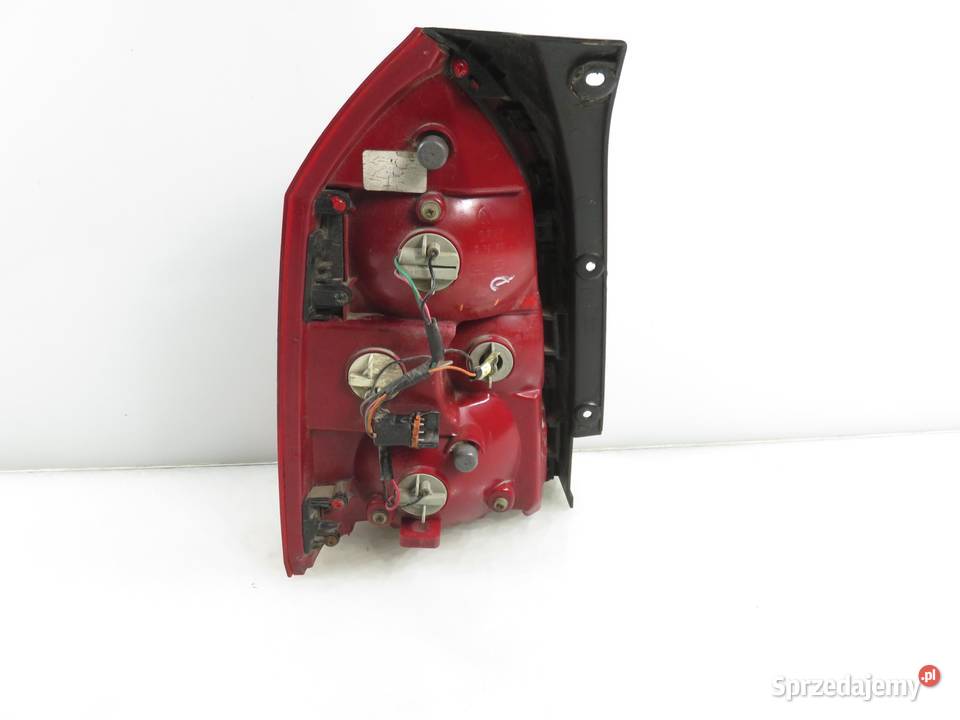 LAMPA PRAWA TYLNA HYUNDAI TUCSON I JM 924022E0 sprzedam