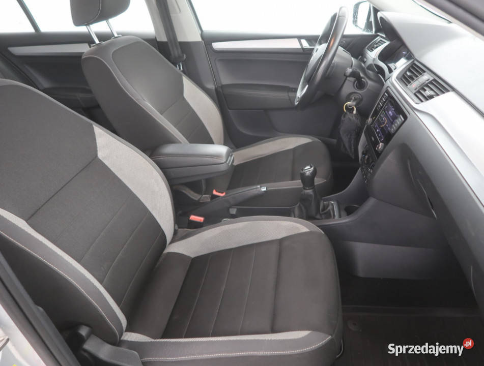 Skoda Rapid Spaceback 10 TSI manualna Bielany Wrocławskie