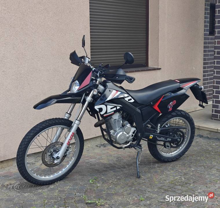 Derbi Senda 2015 125 4T Przebieg 8160 Prawie że Sosnowiec