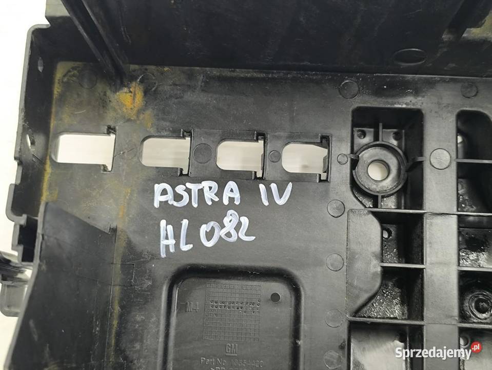 OBUDOWA MOCOWANIE AKUMULATORA OPEL ASTRA J