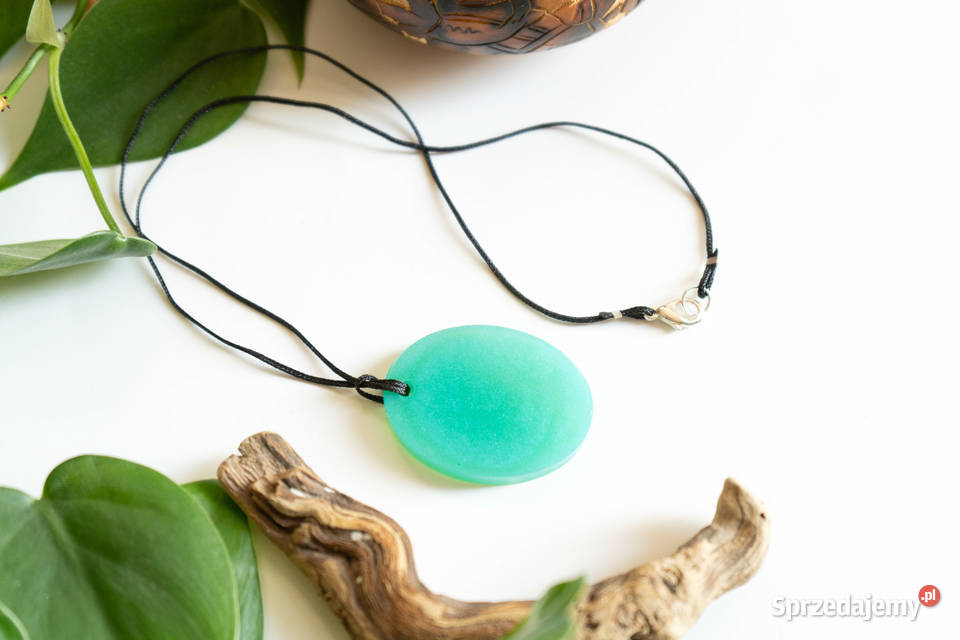 Turkusowy wisiorek owalny 39x3 świecący w Zegarki i Biżuteria mazowieckie Warszawa