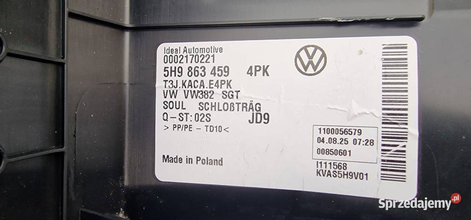 VW GOLF 8 VIII KOMBI OSŁONA ZAMKA KLAPY Bieleń
