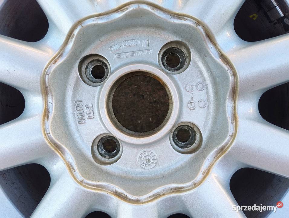 Audi 80 B4 Felgi aluminiowe Speedline 4x108 7x15 Samochodowe Dębica