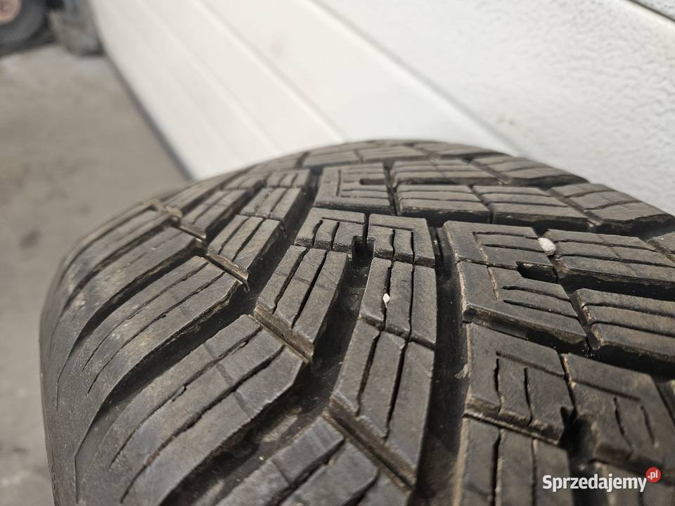 1 20560 R16 96H XL Continental All Season