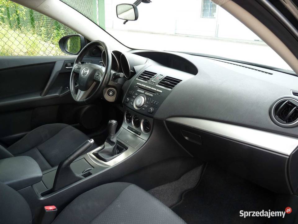 Mazda 3 16 benzyna niski przebieg Szwajcaria elektryczne lusterka 3