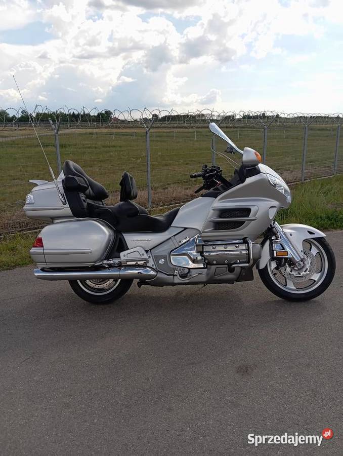 Honda Goldwing 1800 nieuszkodzony sprzedam