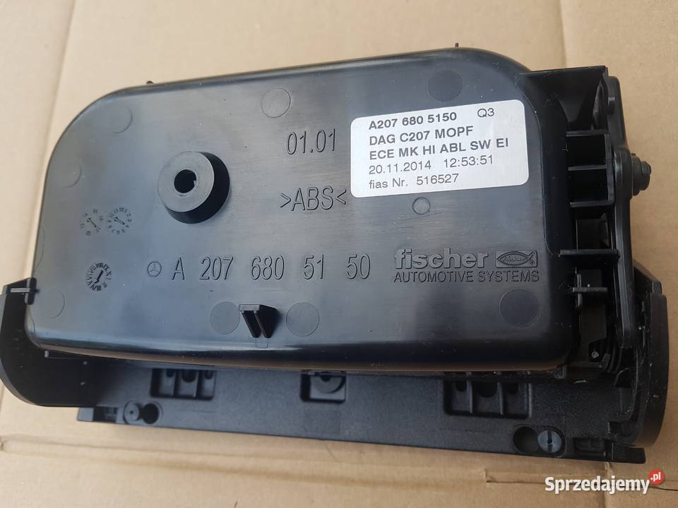 schowek popielnice Mercedes E207 Gdańsk