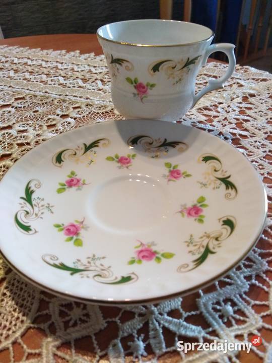 Porcelana angielska Brzeg